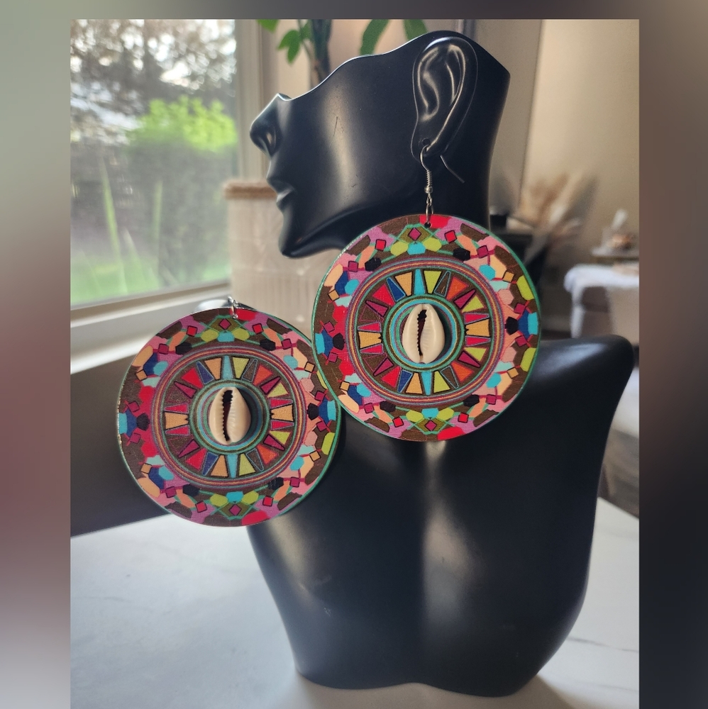 Geometric Ethnic NWT Design Earrings